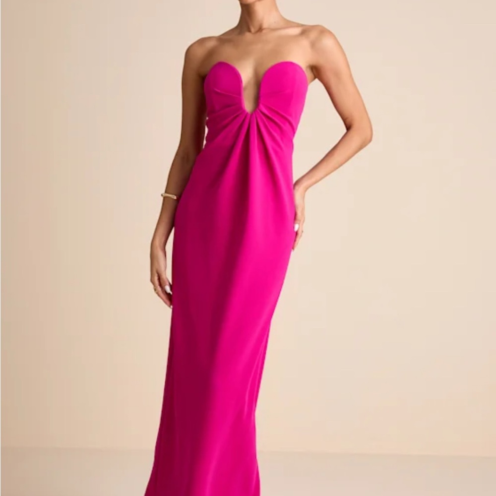 Lulu's Vibrant Pink Strapless Gown